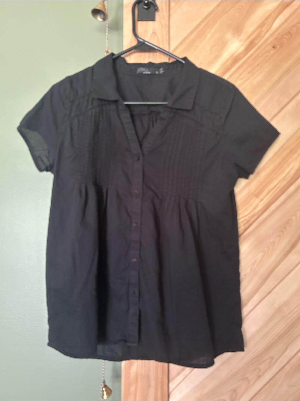 Prana Women’s Black Short Sleeve Button-Up Top
